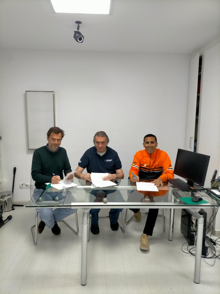 El Institut Català del Peu, a través de su unidad de biomecánica deportiva FitMetric, firma el 19 de abril de 2024 una colaboración con el club Proam, Ephion Health y el Institut Català del Peu.